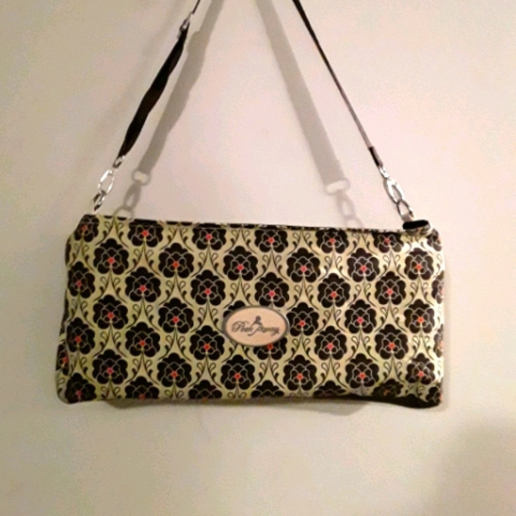 Peek Away Bag With Baby Changing/Nursing Station - Picture 2 of 15